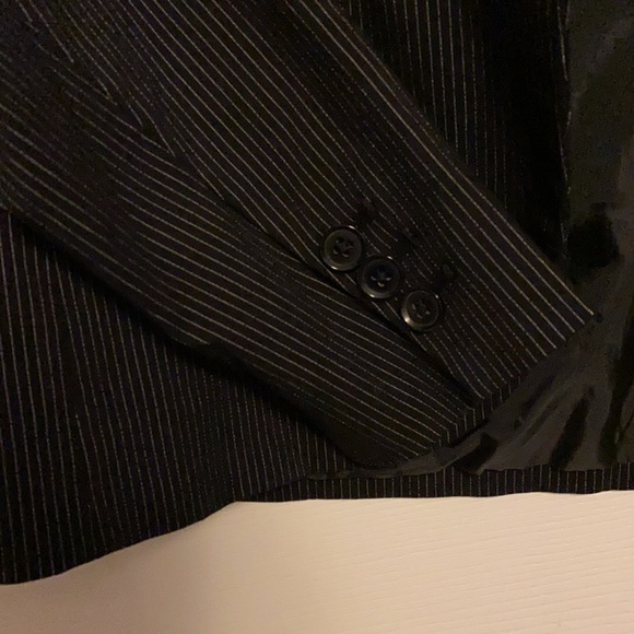 Blazer - Picture 5 of 7